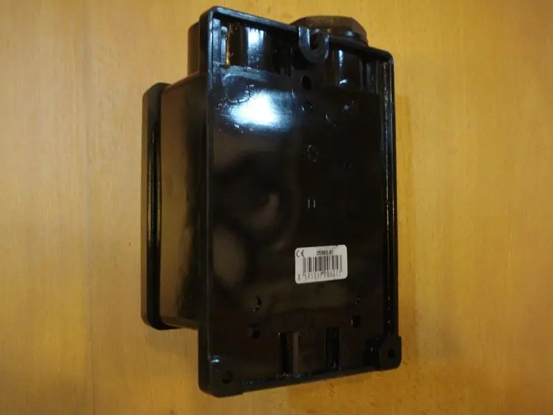 SPÍNAČ  TAHOM ZAPNI 20A IP55