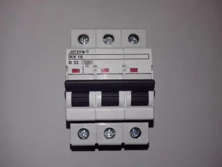 ISTIČ HESS RX-10 3P "B" 32A