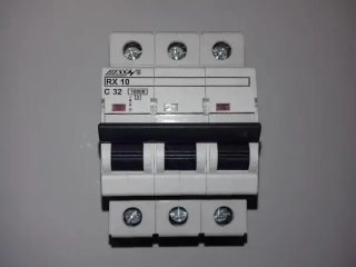 ISTIČ HESS RX-10 3P "C" 32A