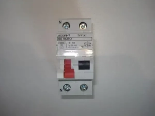Prúdový chránič s ističom HESS RX RCBO 2P B 10A / 30 mA, typ A